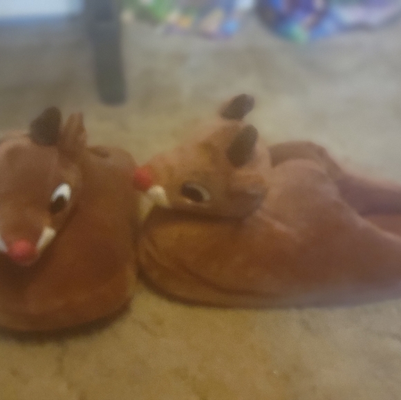 Rudolph slippers adult - Picture 2 of 3